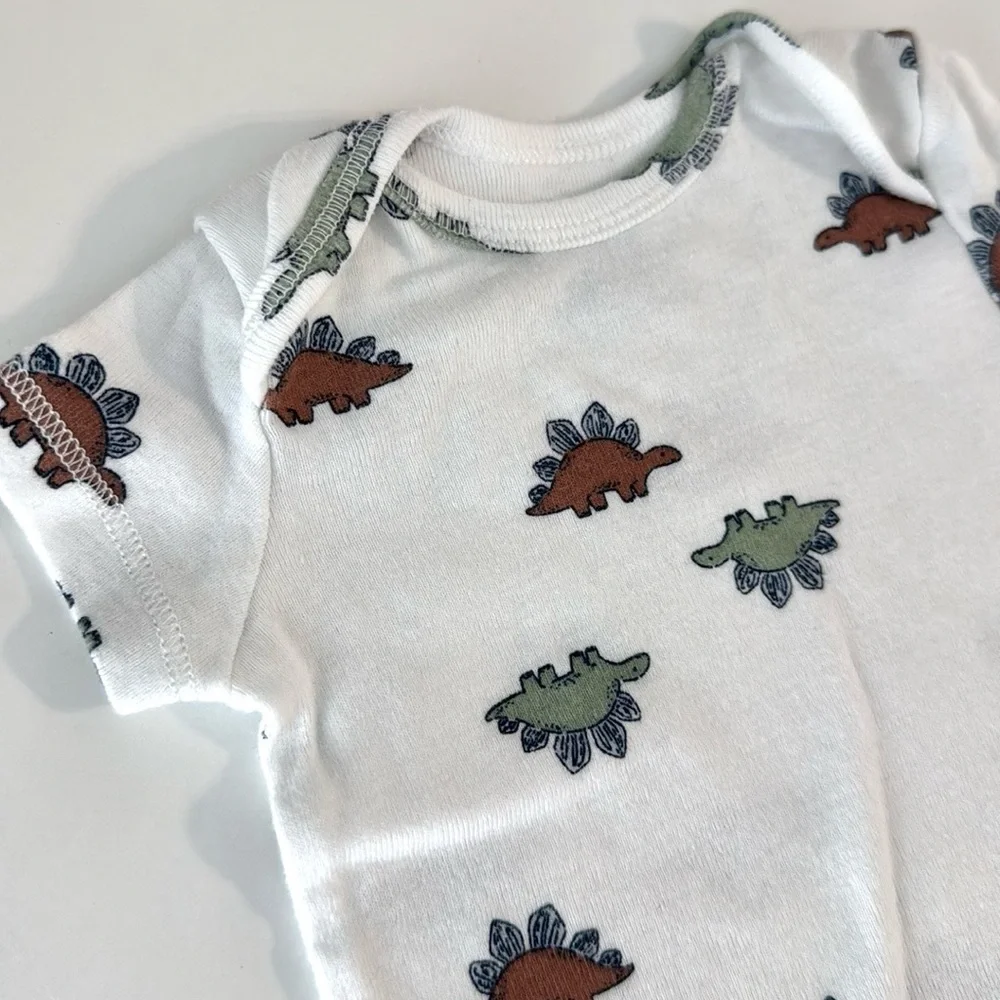 3/$15 🌸 Carter’s Baby Boy Dinosaur Onesie Short Sleeve White Bodysuit